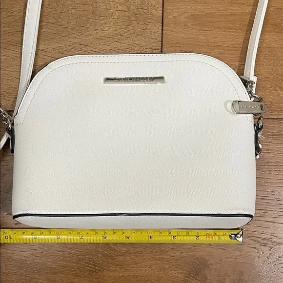Steve Madden White Crossbody Bag with Silver Chain - Picture 10 of 10